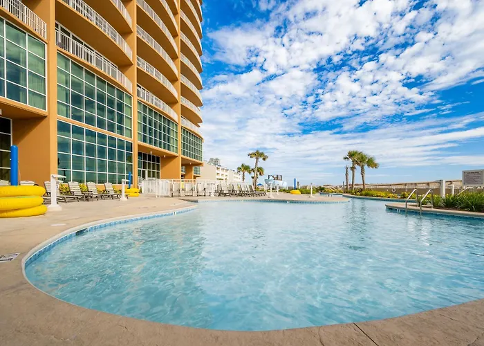 Phoenix Gulf Towers 404 Apartment