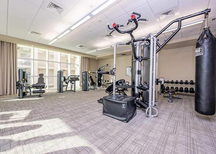 Phoenix Gulf Towers 404 Apartment *