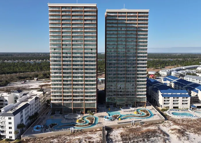 Phoenix Gulf Towers 404 Apartment